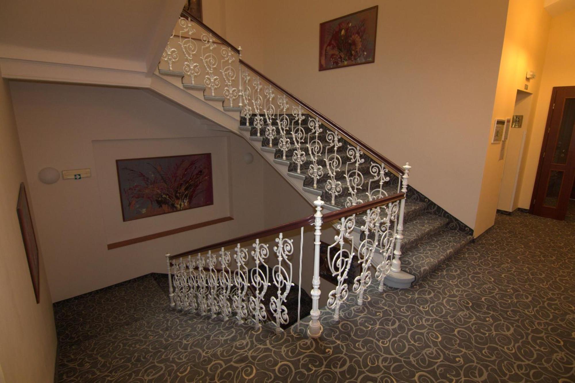 Hotel Westend Marianske Lazne Bagian luar foto